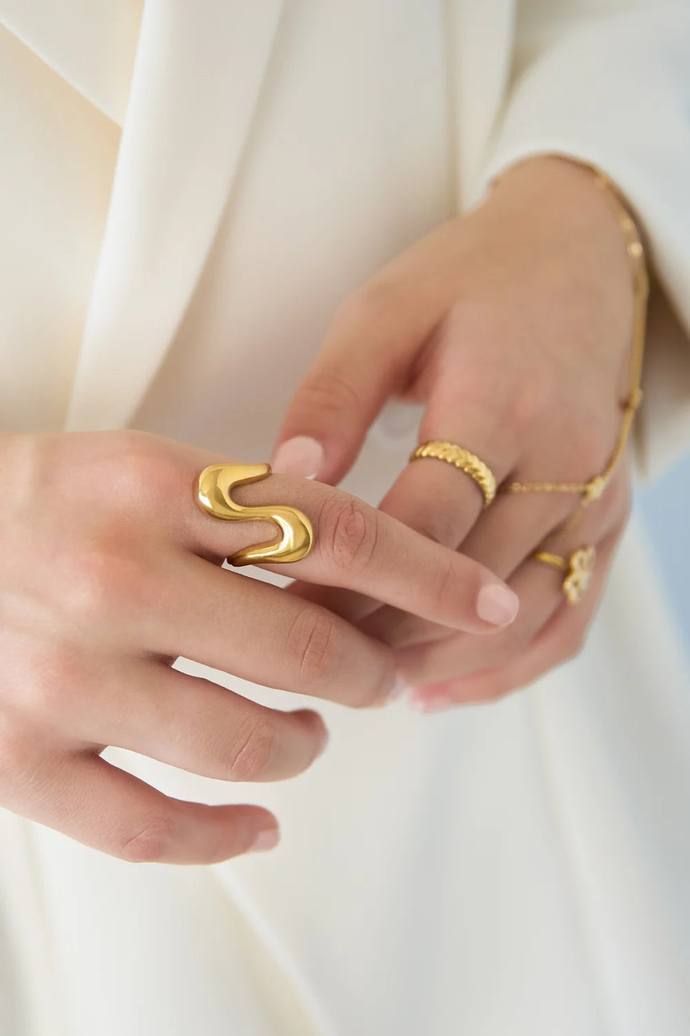Statement ring wavy - Goud