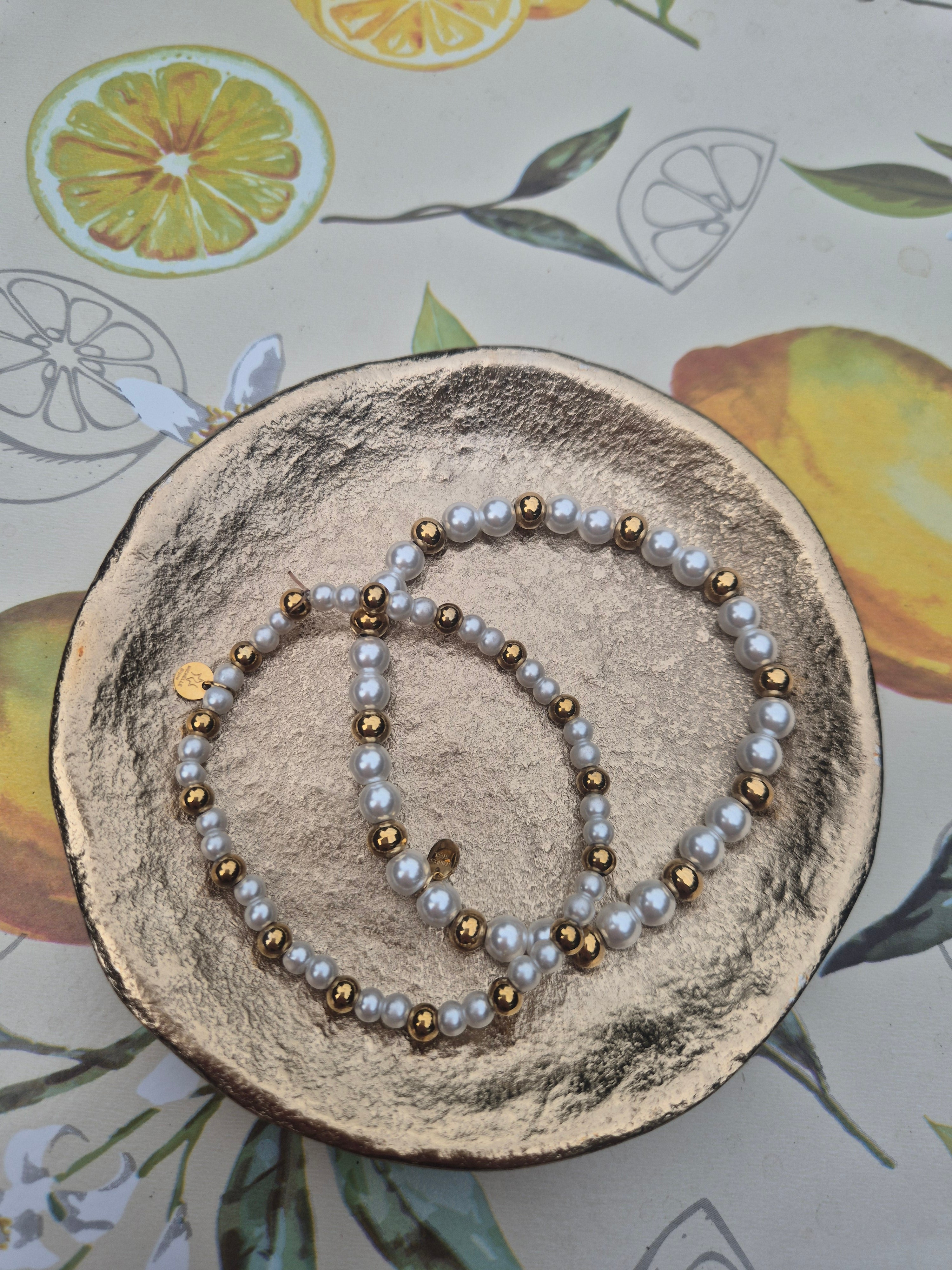 Armband beads groot parel/goud